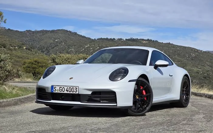 Porsche 911 Carrera